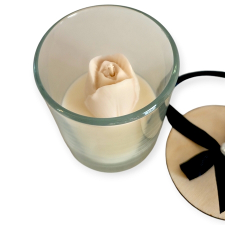 Świeca sojowa ozdobna Rękodzieło Knot i Wosk zapach Tulipany Walentynki